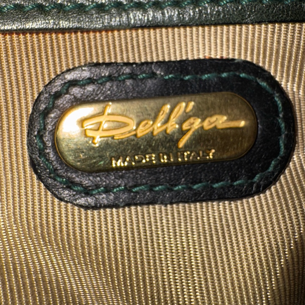 Elegant Olive Green Leather Duffel Bag made in Italy - Picture 6 of 8
